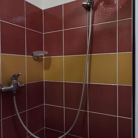 ペンション ウェッバー ゲストハウス