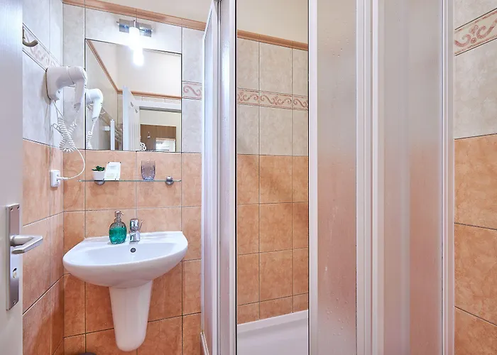 Πανσιόν Weber